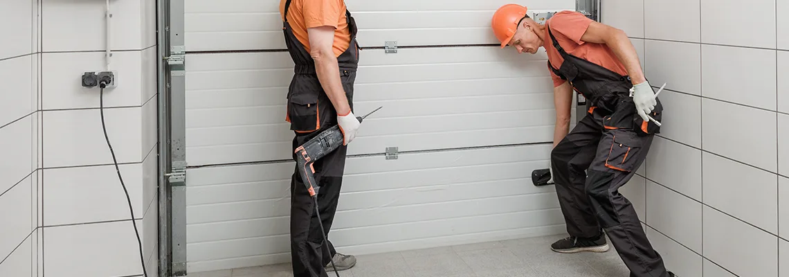 Fix Commercial Garage Door Issues in Evanston, Illinois