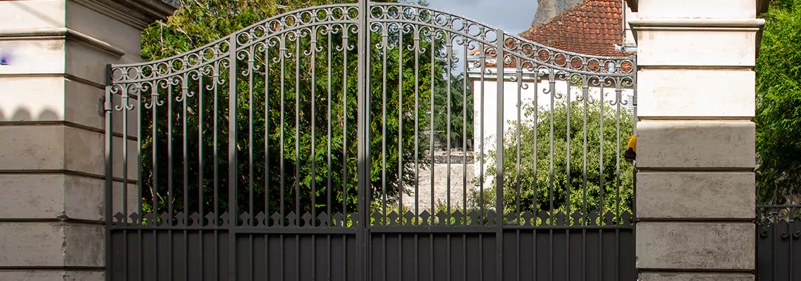 Wooden Swing Gate Repair in Evanston, IL